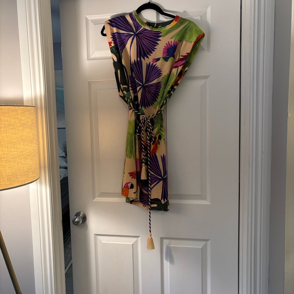 Farm Rio printed tshirt dress with belt.